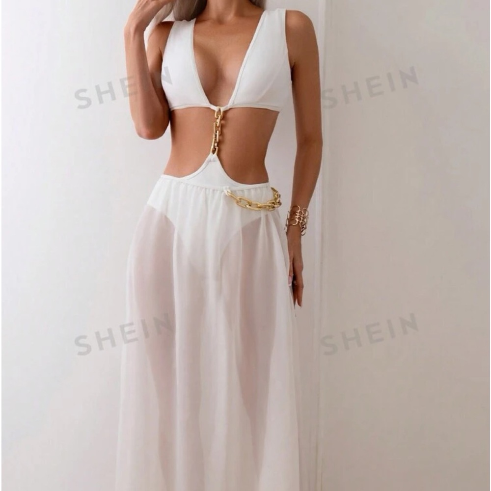 Size Large White Swimsuit with separate sheer skirt/coverup